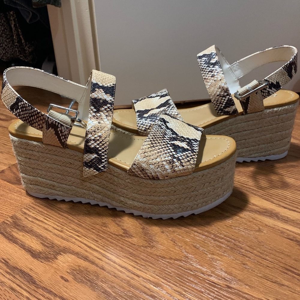 Gianni Bini Wedges, Snake Print, Size 8 - image 1